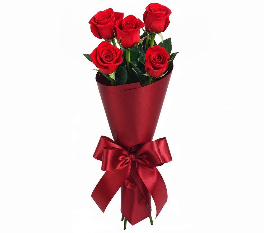 Букет 5 Красных роз Эдлесс Лав в Уютном