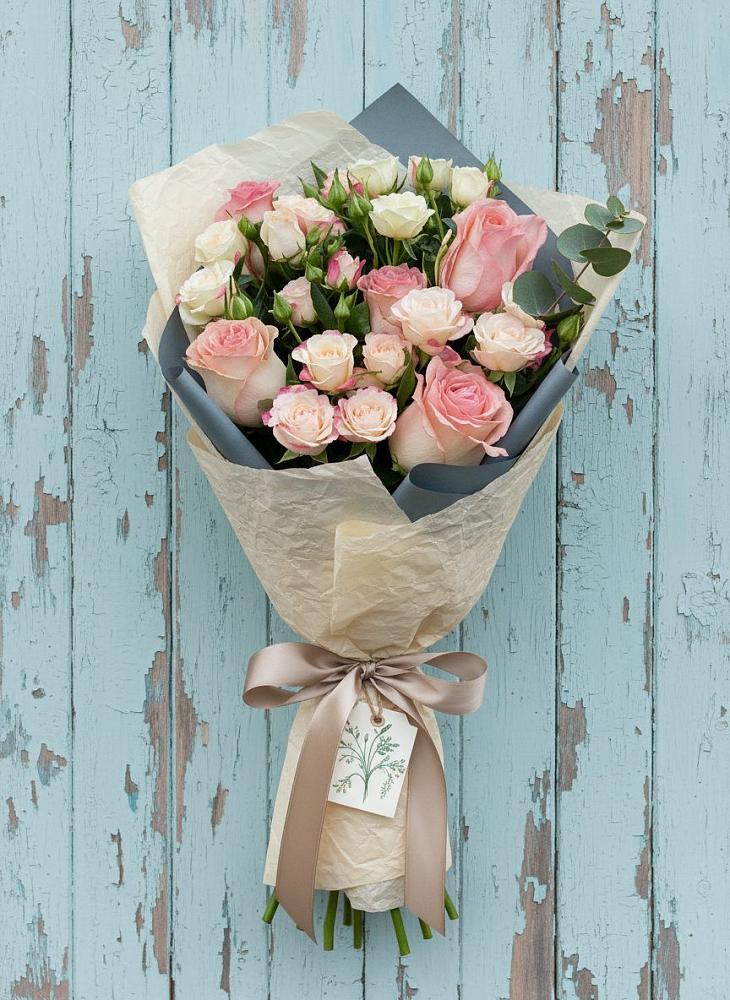 Букет цветов из: Розы в Уютном