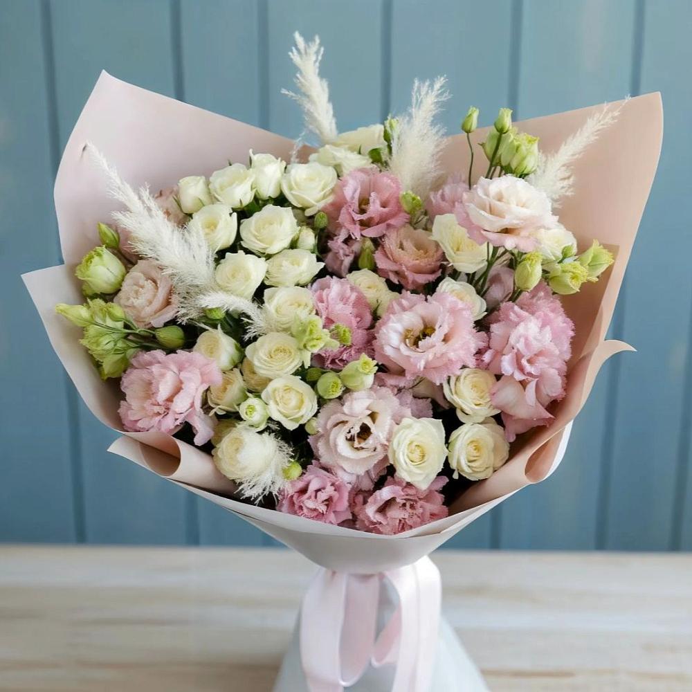 Букет цветов из: Альстромерии и Розы в Уютном