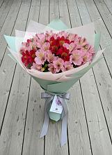 Букет цветов из:  Альстромерии в Уютном