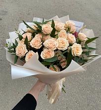 Букет Кремовые розы Латте в Уютном