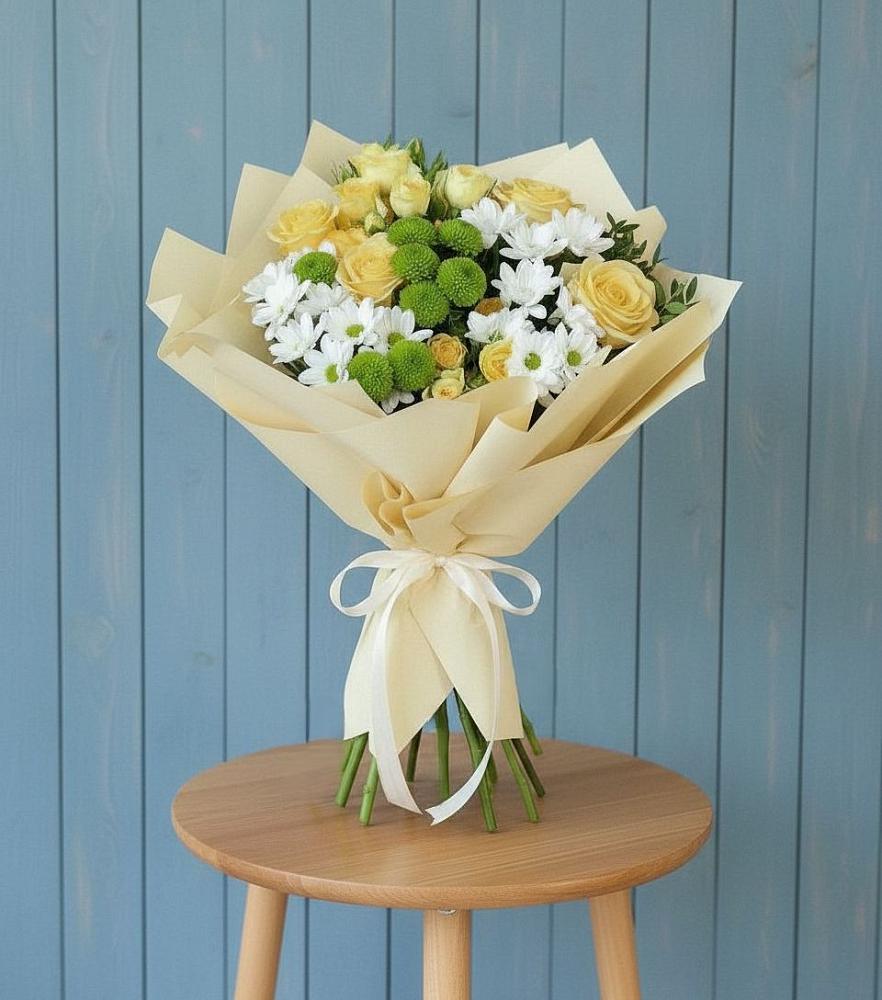 Букет цветов из: Хризантемы и Розы в Уютном
