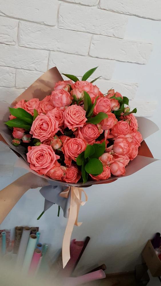 Букет цветов из: Розы в Уютном