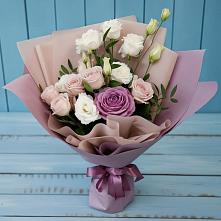 Букет цветов из:  Розы и Лизиантусы в Уютном