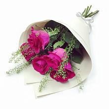 Букет цветов из:  Розы в Уютном