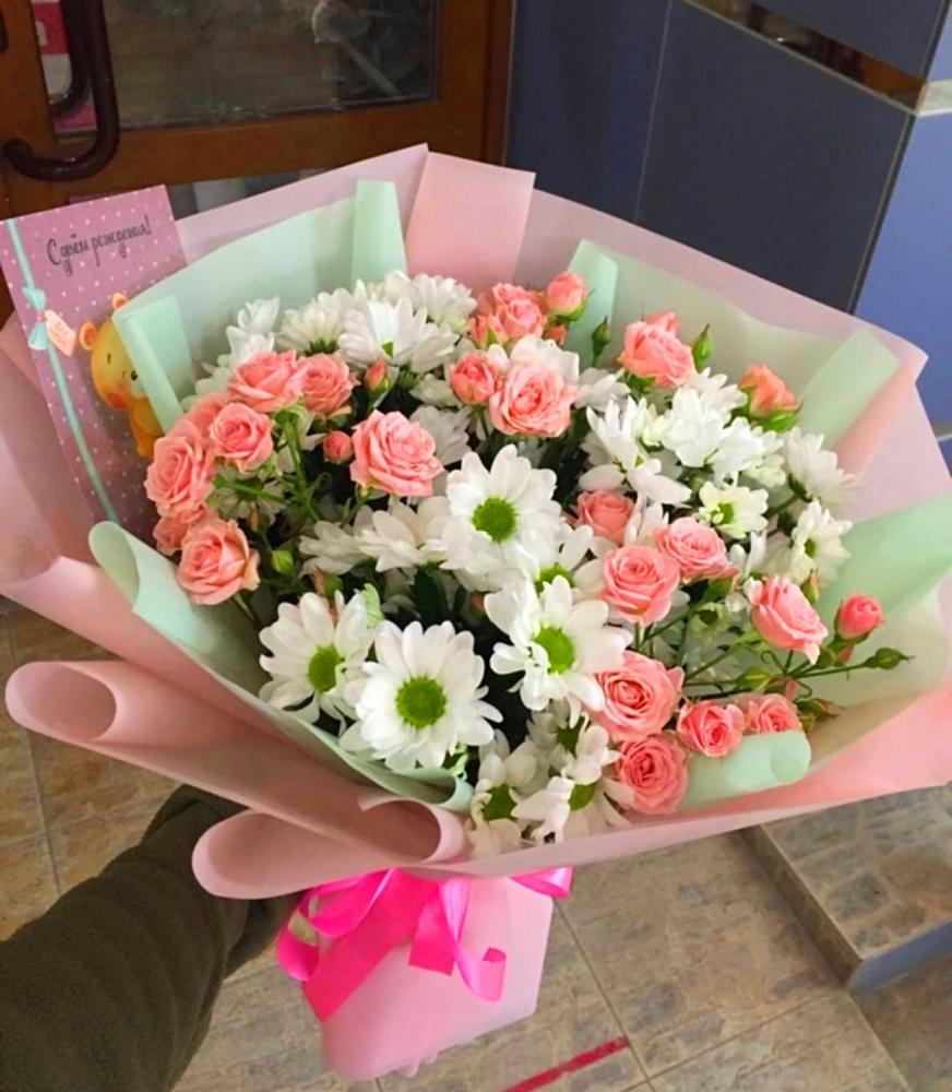 Букет цветов из: Розы и Хризантемы в Уютном