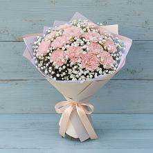 Букет цветов из:  Гвоздики в Уютном