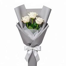 Букет 3 белые розы в Уютном
