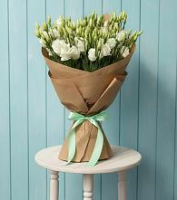 Букет цветов из:  Лизиантусы в Уютном