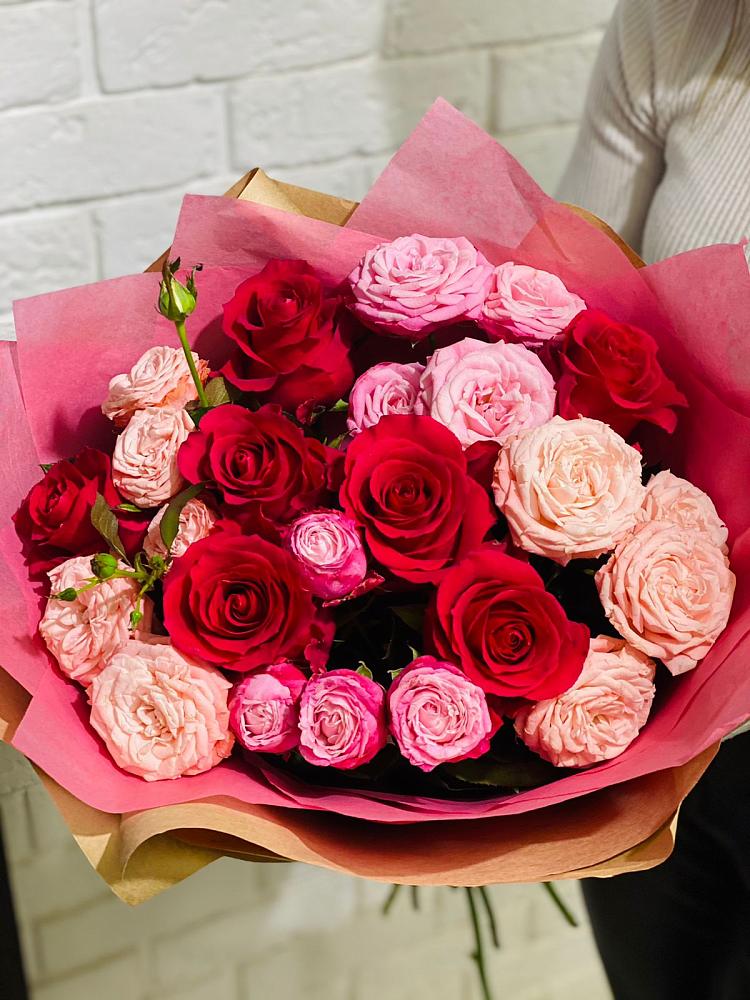 Букет цветов из: Розы в Уютном