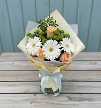 Букет цветов из:  Герберы, Розы и Хризантемы в Уютном