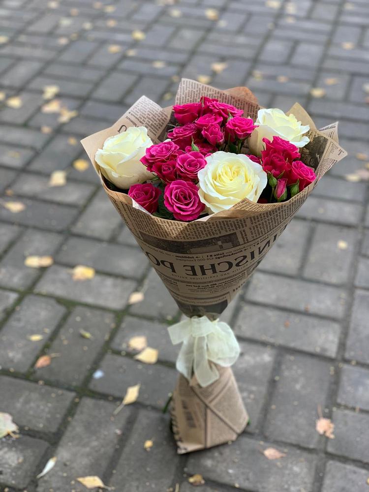 Букет цветов из: Розы в Уютном