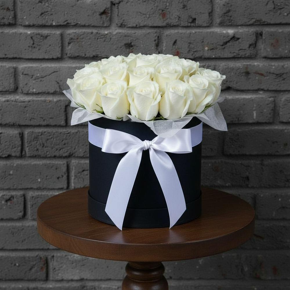 Цветочная композиция из Розы в шляпной коробке в Уютном