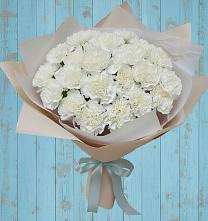 Букет цветов из:  Гвоздики в Уютном