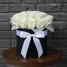 Цветочная композиция из Розы в шляпной коробке в Уютном