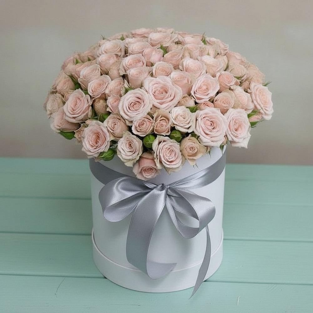 Цветочная композиция из Розы в шляпной коробке в Уютном